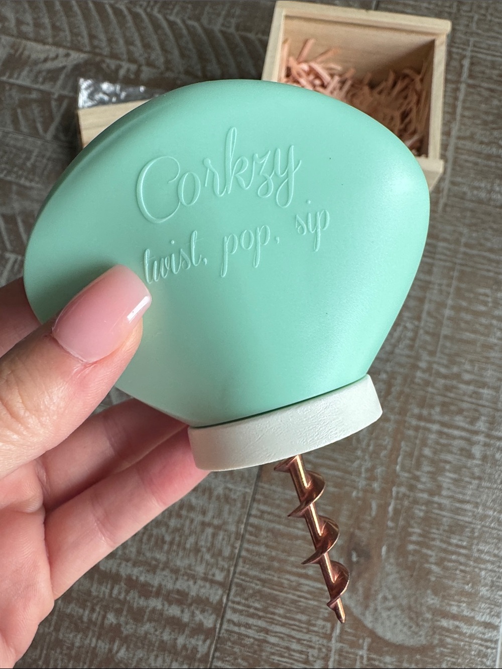 BRAND NEW Corksy Twist Pop Sip Mint Corkscrew